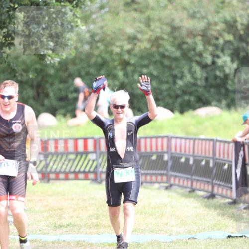 21.06.2026 - 29. Vierlanden-Triathlon Andreas Tolksdorf http://msf.ph/oto/9893253 21.06.2026 14:03:43 Ziel 793, 860, 1076, 793, 860, 1076 meine-sportfotos.de