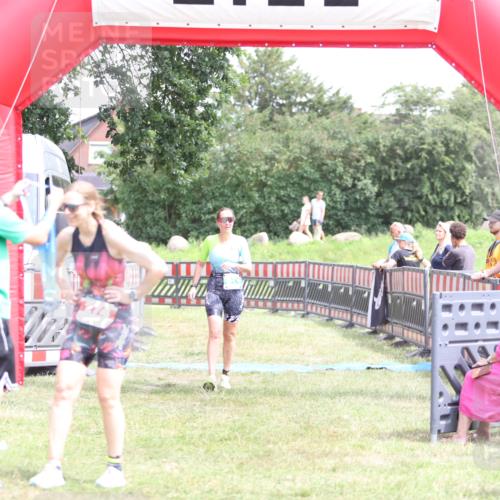 21.06.2026 - 29. Vierlanden-Triathlon Andreas Tolksdorf http://msf.ph/oto/9893314 21.06.2026 14:04:16 Ziel 274, 874, 274, 874 meine-sportfotos.de