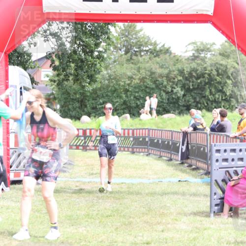 21.06.2026 - 29. Vierlanden-Triathlon Andreas Tolksdorf http://msf.ph/oto/9893315 21.06.2026 14:04:16 Ziel 274, 874, 274, 874 meine-sportfotos.de