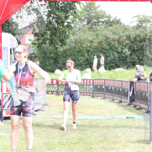 21.06.2026 - 29. Vierlanden-Triathlon Andreas Tolksdorf http://msf.ph/oto/9893321 21.06.2026 14:04:17 Ziel 874, 874 meine-sportfotos.de