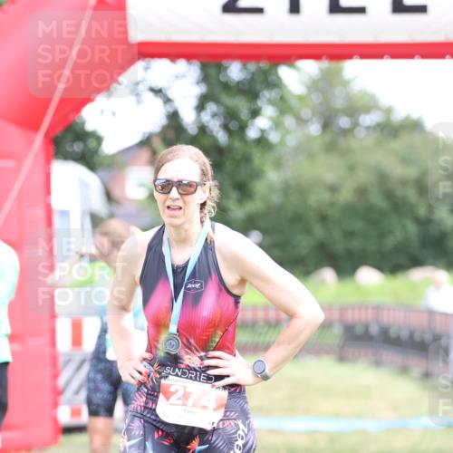 21.06.2026 - 29. Vierlanden-Triathlon Andreas Tolksdorf http://msf.ph/oto/9893326 21.06.2026 14:04:24 Ziel  meine-sportfotos.de