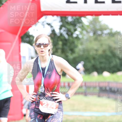 21.06.2026 - 29. Vierlanden-Triathlon Andreas Tolksdorf http://msf.ph/oto/9893331 21.06.2026 14:04:24 Ziel  meine-sportfotos.de