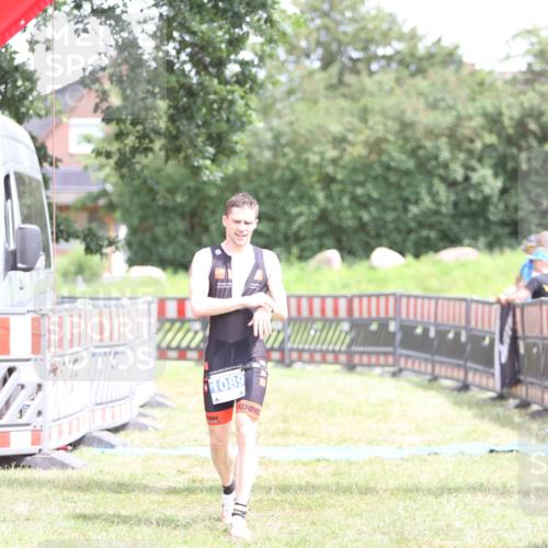 21.06.2026 - 29. Vierlanden-Triathlon Andreas Tolksdorf http://msf.ph/oto/9893341 21.06.2026 14:04:50 Ziel 1089, 1089 meine-sportfotos.de