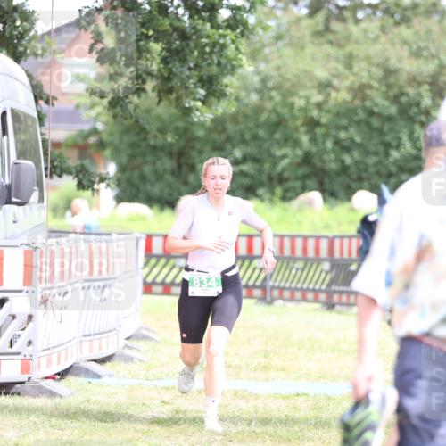 21.06.2026 - 29. Vierlanden-Triathlon Andreas Tolksdorf http://msf.ph/oto/9893347 21.06.2026 14:05:12 Ziel 834, 1030, 834, 1030 meine-sportfotos.de