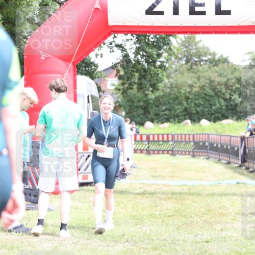 21.06.2026 - 29. Vierlanden-Triathlon Andreas Tolksdorf http://msf.ph/oto/9893383 21.06.2026 14:05:50 Ziel  meine-sportfotos.de