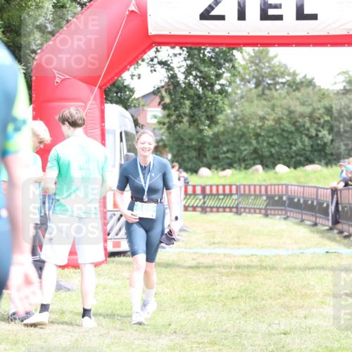 21.06.2026 - 29. Vierlanden-Triathlon Andreas Tolksdorf http://msf.ph/oto/9893386 21.06.2026 14:05:50 Ziel  meine-sportfotos.de