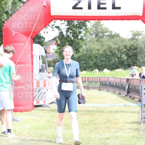 21.06.2026 - 29. Vierlanden-Triathlon Andreas Tolksdorf http://msf.ph/oto/9893395 21.06.2026 14:05:51 Ziel  meine-sportfotos.de