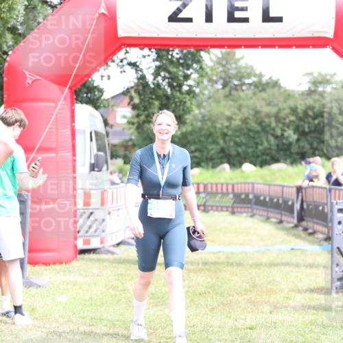 21.06.2026 - 29. Vierlanden-Triathlon Andreas Tolksdorf http://msf.ph/oto/9893397 21.06.2026 14:05:52 Ziel  meine-sportfotos.de