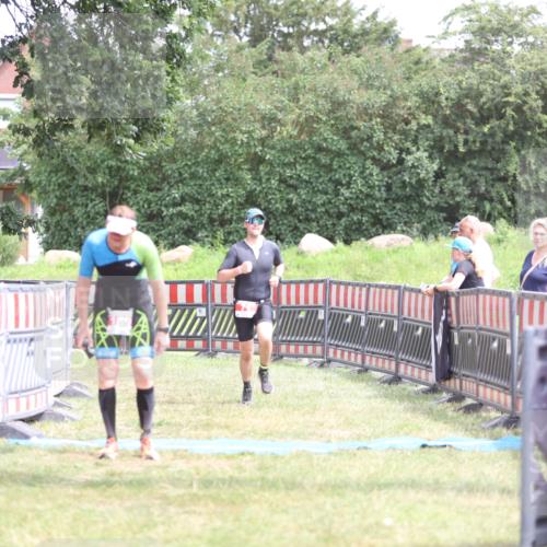21.06.2026 - 29. Vierlanden-Triathlon Andreas Tolksdorf http://msf.ph/oto/9893421 21.06.2026 14:06:52 Ziel 71, 180, 1057, 71, 180, 1057 meine-sportfotos.de