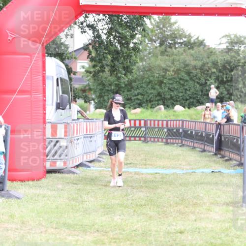 21.06.2026 - 29. Vierlanden-Triathlon Andreas Tolksdorf http://msf.ph/oto/9893471 21.06.2026 14:09:16 Ziel 243, 1126, 243, 1126 meine-sportfotos.de