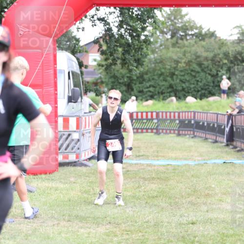 21.06.2026 - 29. Vierlanden-Triathlon Andreas Tolksdorf http://msf.ph/oto/9893479 21.06.2026 14:09:27 Ziel 243, 243 meine-sportfotos.de