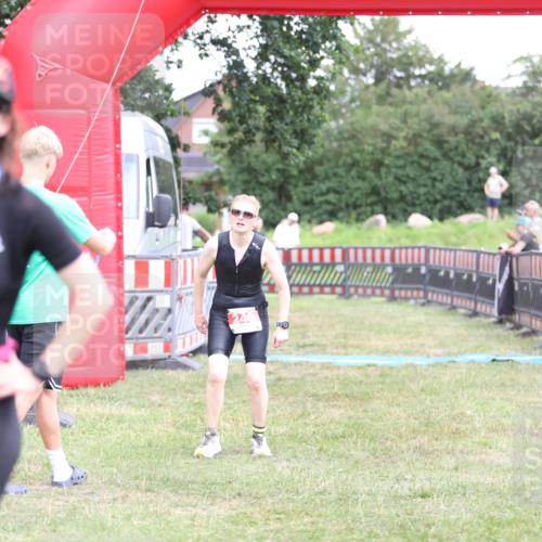21.06.2026 - 29. Vierlanden-Triathlon Andreas Tolksdorf http://msf.ph/oto/9893480 21.06.2026 14:09:27 Ziel 243, 243 meine-sportfotos.de