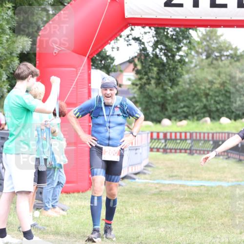21.06.2026 - 29. Vierlanden-Triathlon Andreas Tolksdorf http://msf.ph/oto/9893506 21.06.2026 14:11:33 Ziel 1153, 1153 meine-sportfotos.de