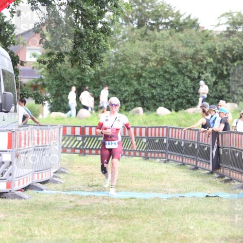 21.06.2026 - 29. Vierlanden-Triathlon Andreas Tolksdorf http://msf.ph/oto/9893516 21.06.2026 14:11:53 Ziel 1116, 1121, 1116, 1121 meine-sportfotos.de