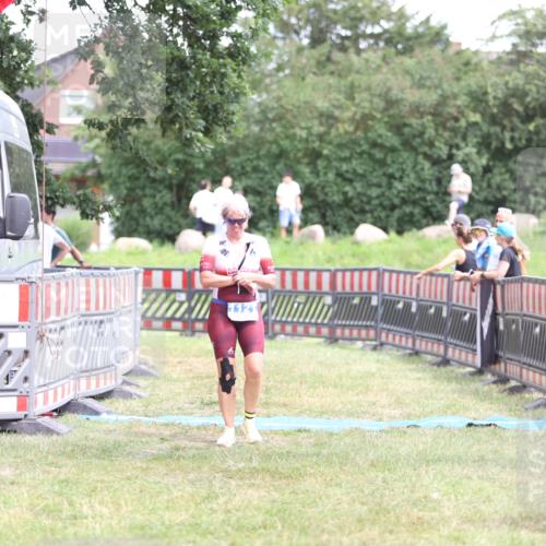 21.06.2026 - 29. Vierlanden-Triathlon Andreas Tolksdorf http://msf.ph/oto/9893521 21.06.2026 14:11:55 Ziel 48, 1116, 1121, 48, 1116, 1121 meine-sportfotos.de