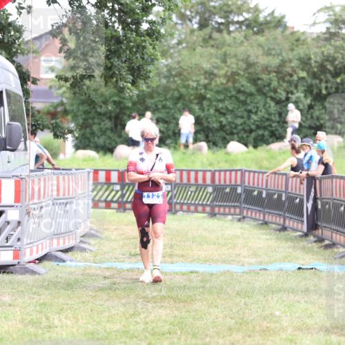 21.06.2026 - 29. Vierlanden-Triathlon Andreas Tolksdorf http://msf.ph/oto/9893524 21.06.2026 14:11:55 Ziel 48, 1116, 1121, 48, 1116, 1121 meine-sportfotos.de