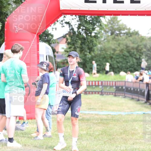 21.06.2026 - 29. Vierlanden-Triathlon Andreas Tolksdorf http://msf.ph/oto/9893562 21.06.2026 14:12:28 Ziel  meine-sportfotos.de