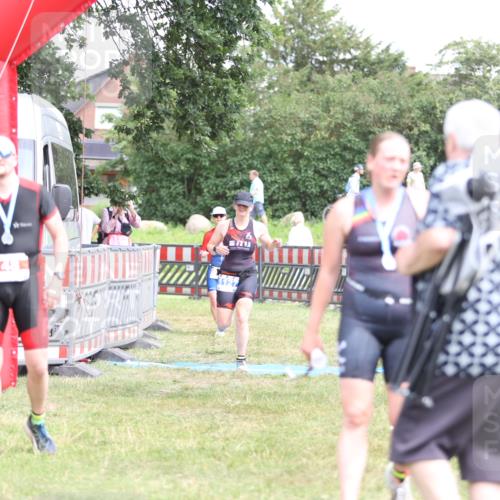 21.06.2026 - 29. Vierlanden-Triathlon Andreas Tolksdorf http://msf.ph/oto/9893569 21.06.2026 14:12:46 Ziel 233, 1127, 1134, 1146, 233, 1127, 1134, 1146 meine-sportfotos.de