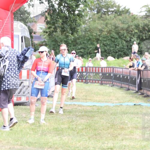 21.06.2026 - 29. Vierlanden-Triathlon Andreas Tolksdorf http://msf.ph/oto/9893575 21.06.2026 14:12:53 Ziel 233, 1134, 1146, 233, 1134, 1146 meine-sportfotos.de