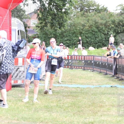 21.06.2026 - 29. Vierlanden-Triathlon Andreas Tolksdorf http://msf.ph/oto/9893576 21.06.2026 14:12:53 Ziel 233, 1134, 1146, 233, 1134, 1146 meine-sportfotos.de