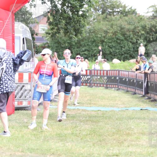 21.06.2026 - 29. Vierlanden-Triathlon Andreas Tolksdorf http://msf.ph/oto/9893577 21.06.2026 14:12:53 Ziel 233, 1134, 1146, 233, 1134, 1146 meine-sportfotos.de