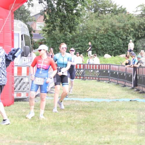 21.06.2026 - 29. Vierlanden-Triathlon Andreas Tolksdorf http://msf.ph/oto/9893580 21.06.2026 14:12:53 Ziel 233, 1134, 1146, 233, 1134, 1146 meine-sportfotos.de