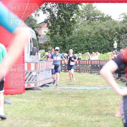 21.06.2026 - 29. Vierlanden-Triathlon Andreas Tolksdorf http://msf.ph/oto/9893607 21.06.2026 14:13:30 Ziel 771, 829, 1128, 771, 829, 1128 meine-sportfotos.de