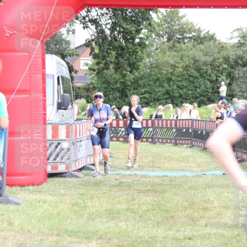 21.06.2026 - 29. Vierlanden-Triathlon Andreas Tolksdorf http://msf.ph/oto/9893615 21.06.2026 14:13:30 Ziel 771, 829, 1128, 771, 829, 1128 meine-sportfotos.de