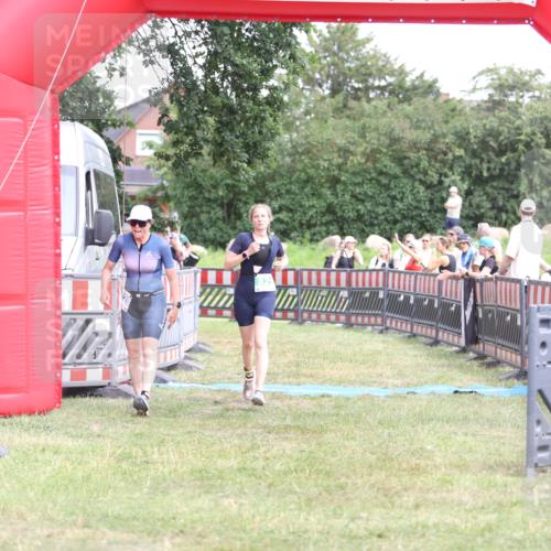 21.06.2026 - 29. Vierlanden-Triathlon Andreas Tolksdorf http://msf.ph/oto/9893620 21.06.2026 14:13:32 Ziel 771, 829, 1128, 771, 829, 1128 meine-sportfotos.de