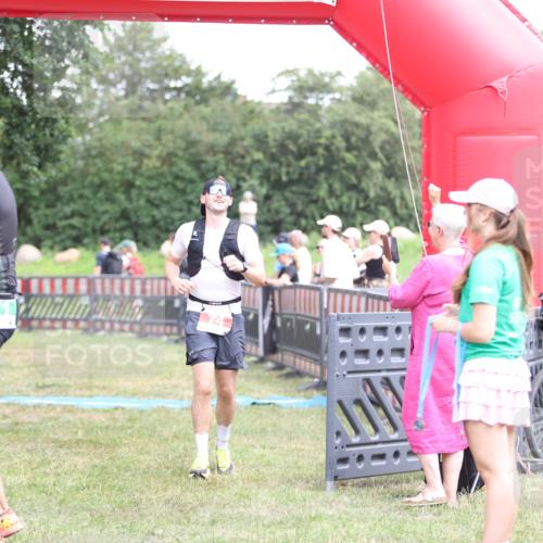 21.06.2026 - 29. Vierlanden-Triathlon Andreas Tolksdorf http://msf.ph/oto/9893628 21.06.2026 14:13:57 Ziel 74, 1112, 1139, 74, 1112, 1139 meine-sportfotos.de