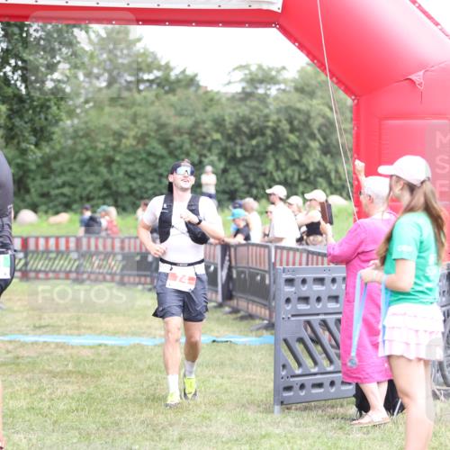 21.06.2026 - 29. Vierlanden-Triathlon Andreas Tolksdorf http://msf.ph/oto/9893629 21.06.2026 14:13:57 Ziel 74, 1112, 1139, 74, 1112, 1139 meine-sportfotos.de