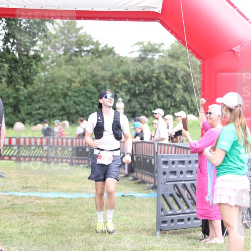 21.06.2026 - 29. Vierlanden-Triathlon Andreas Tolksdorf http://msf.ph/oto/9893632 21.06.2026 14:13:57 Ziel 74, 1112, 1139, 74, 1112, 1139 meine-sportfotos.de