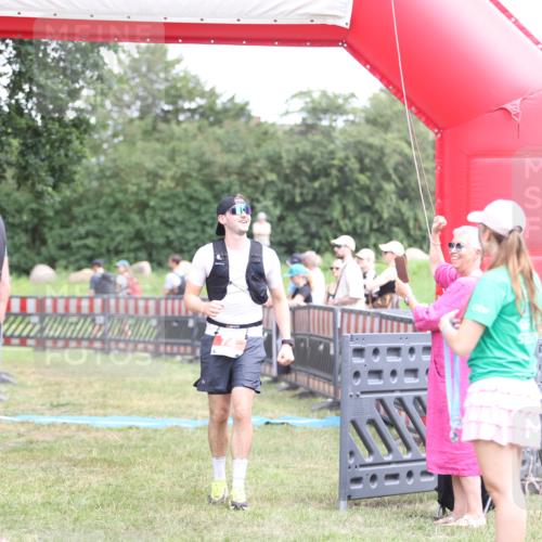 21.06.2026 - 29. Vierlanden-Triathlon Andreas Tolksdorf http://msf.ph/oto/9893633 21.06.2026 14:13:57 Ziel 74, 1112, 1139, 74, 1112, 1139 meine-sportfotos.de