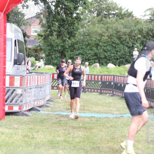 21.06.2026 - 29. Vierlanden-Triathlon Andreas Tolksdorf http://msf.ph/oto/9893639 21.06.2026 14:14:05 Ziel 1112, 1114, 1139, 1161, 1112, 1114, 1139, 1161 meine-sportfotos.de