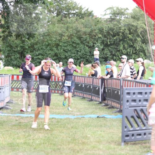 21.06.2026 - 29. Vierlanden-Triathlon Andreas Tolksdorf http://msf.ph/oto/9893643 21.06.2026 14:14:07 Ziel 1112, 1114, 1139, 1161, 1112, 1114, 1139, 1161 meine-sportfotos.de