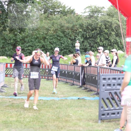 21.06.2026 - 29. Vierlanden-Triathlon Andreas Tolksdorf http://msf.ph/oto/9893645 21.06.2026 14:14:08 Ziel 1112, 1114, 1139, 1157, 1161, 1112, 1114, 1139, 1157, 1161 meine-sportfotos.de