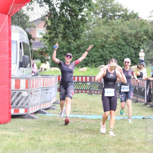 21.06.2026 - 29. Vierlanden-Triathlon Andreas Tolksdorf http://msf.ph/oto/9893649 21.06.2026 14:14:09 Ziel 1112, 1114, 1139, 1157, 1161, 1112, 1114, 1139, 1157, 1161 meine-sportfotos.de