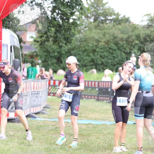 21.06.2026 - 29. Vierlanden-Triathlon Andreas Tolksdorf http://msf.ph/oto/9893659 21.06.2026 14:14:11 Ziel 1112, 1114, 1157, 1161, 1112, 1114, 1157, 1161 meine-sportfotos.de