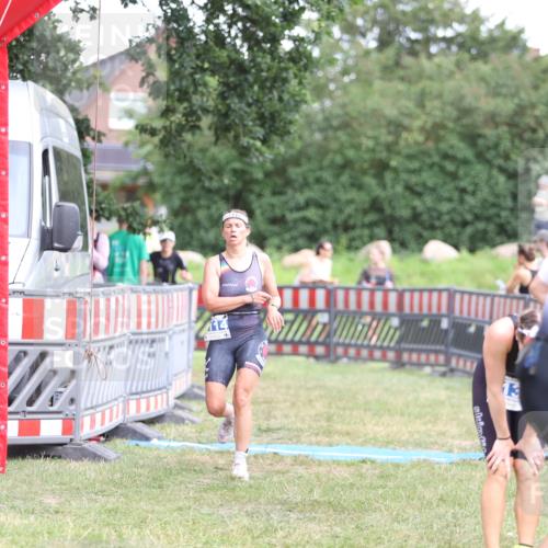 21.06.2026 - 29. Vierlanden-Triathlon Andreas Tolksdorf http://msf.ph/oto/9893661 21.06.2026 14:14:16 Ziel 1114, 1157, 1114, 1157 meine-sportfotos.de
