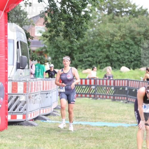 21.06.2026 - 29. Vierlanden-Triathlon Andreas Tolksdorf http://msf.ph/oto/9893662 21.06.2026 14:14:16 Ziel 1114, 1157, 1114, 1157 meine-sportfotos.de
