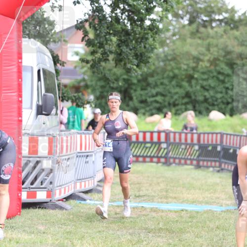21.06.2026 - 29. Vierlanden-Triathlon Andreas Tolksdorf http://msf.ph/oto/9893663 21.06.2026 14:14:16 Ziel 1114, 1157, 1114, 1157 meine-sportfotos.de
