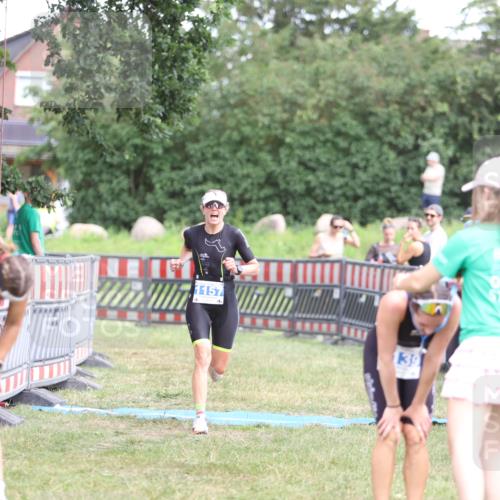 21.06.2026 - 29. Vierlanden-Triathlon Andreas Tolksdorf http://msf.ph/oto/9893671 21.06.2026 14:14:19 Ziel 1114, 1157, 1114, 1157 meine-sportfotos.de