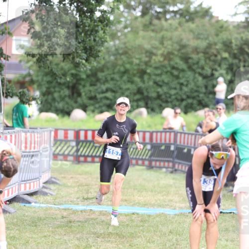 21.06.2026 - 29. Vierlanden-Triathlon Andreas Tolksdorf http://msf.ph/oto/9893678 21.06.2026 14:14:19 Ziel 1114, 1157, 1114, 1157 meine-sportfotos.de