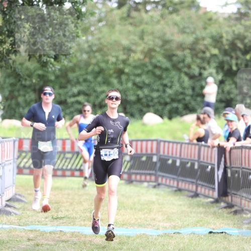 21.06.2026 - 29. Vierlanden-Triathlon Andreas Tolksdorf http://msf.ph/oto/9893682 21.06.2026 14:15:25 Ziel 158, 662, 1150, 158, 662, 1150 meine-sportfotos.de