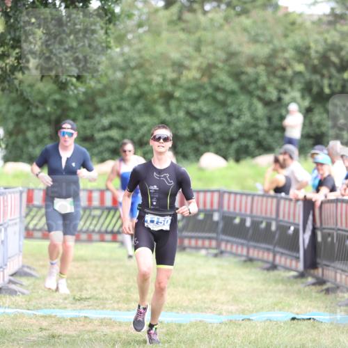21.06.2026 - 29. Vierlanden-Triathlon Andreas Tolksdorf http://msf.ph/oto/9893685 21.06.2026 14:15:25 Ziel 158, 662, 1150, 158, 662, 1150 meine-sportfotos.de