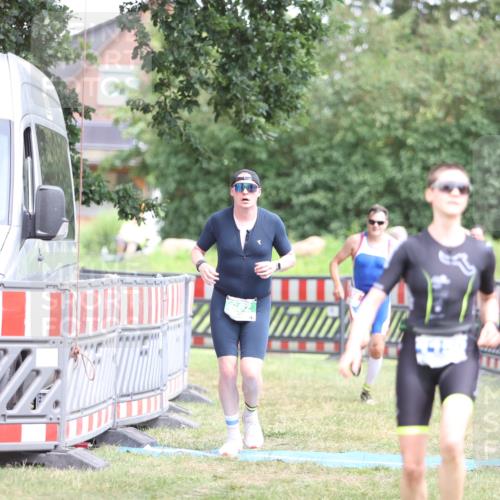 21.06.2026 - 29. Vierlanden-Triathlon Andreas Tolksdorf http://msf.ph/oto/9893692 21.06.2026 14:15:26 Ziel 158, 662, 1150, 158, 662, 1150 meine-sportfotos.de