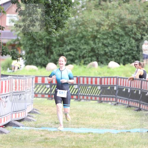 21.06.2026 - 29. Vierlanden-Triathlon Andreas Tolksdorf http://msf.ph/oto/9893700 21.06.2026 14:16:07 Ziel 232, 1138, 232, 1138 meine-sportfotos.de