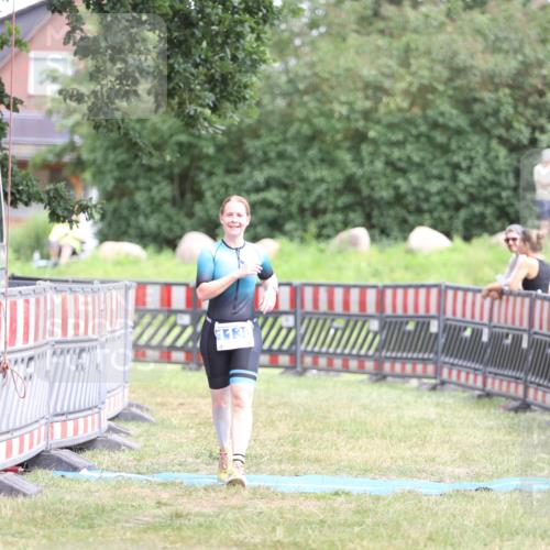 21.06.2026 - 29. Vierlanden-Triathlon Andreas Tolksdorf http://msf.ph/oto/9893705 21.06.2026 14:16:07 Ziel 232, 1138, 232, 1138 meine-sportfotos.de