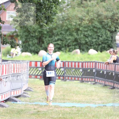 21.06.2026 - 29. Vierlanden-Triathlon Andreas Tolksdorf http://msf.ph/oto/9893706 21.06.2026 14:16:07 Ziel 232, 1138, 232, 1138 meine-sportfotos.de