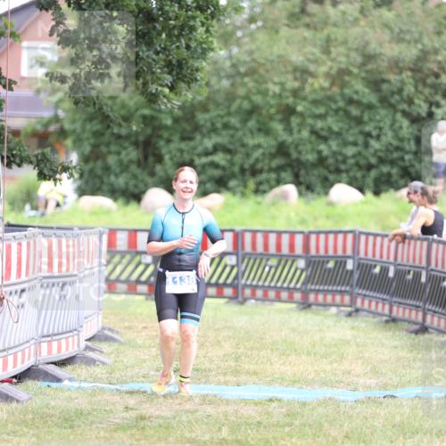 21.06.2026 - 29. Vierlanden-Triathlon Andreas Tolksdorf http://msf.ph/oto/9893709 21.06.2026 14:16:07 Ziel 232, 1138, 232, 1138 meine-sportfotos.de